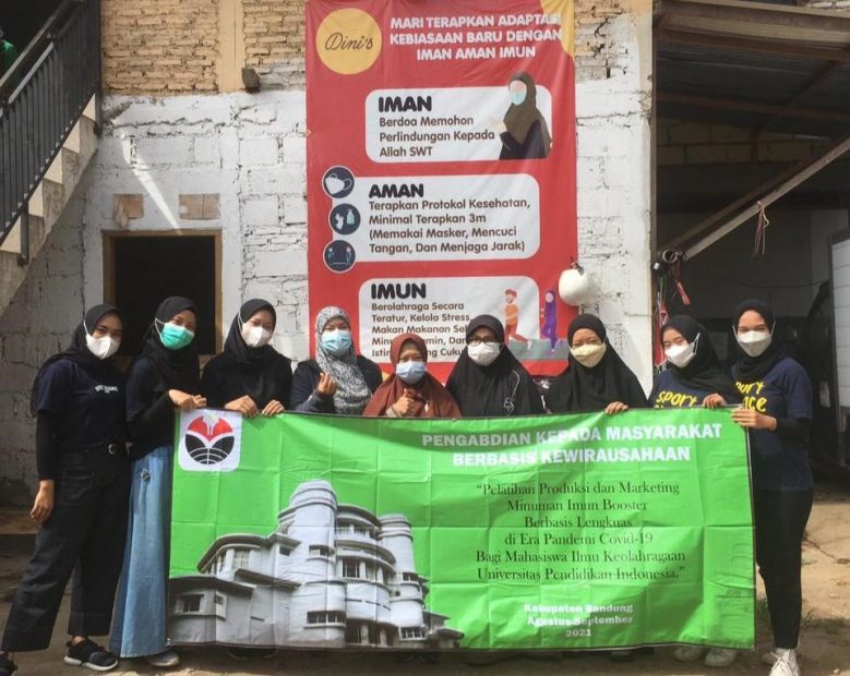 Pelatihan Produksi dan Marketing Minuman Imun Booster Berbasis Lengkuas di era Pandemi Covid-19 Bagi Mahasiswa Ilmu Keolahragaan Universitas Pendidikan Indonesia