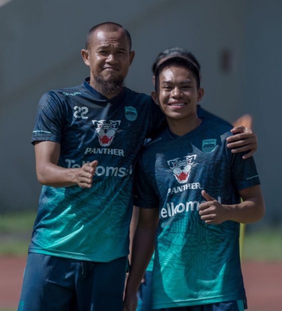 Mahasiswa IKOR Rainier Fistanto Masuk Bergabung pada Tim PERSIB Senior