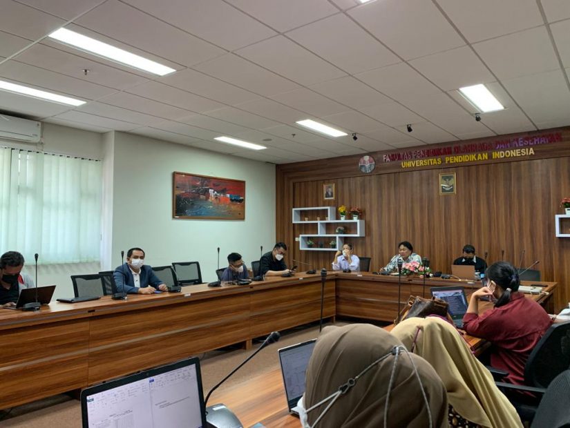 Rapat Restrukturisasi Kurikulum MBKM Prodi Ilmu Keolahragaan Tahun 2022
